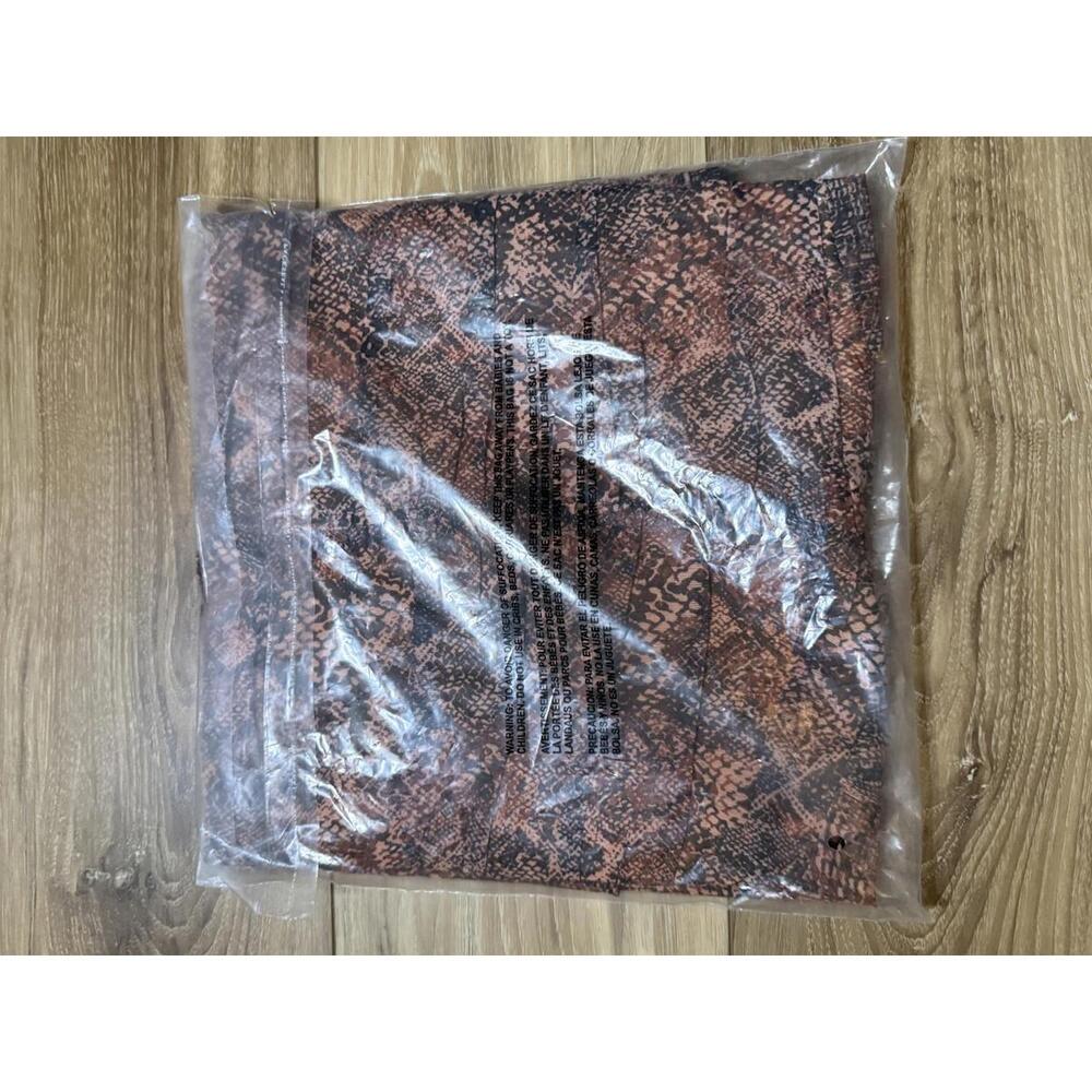 NWT! Avec Les Filles Cinched Long Sleeve Dress in Python Size 4 - Picture 5 of 5